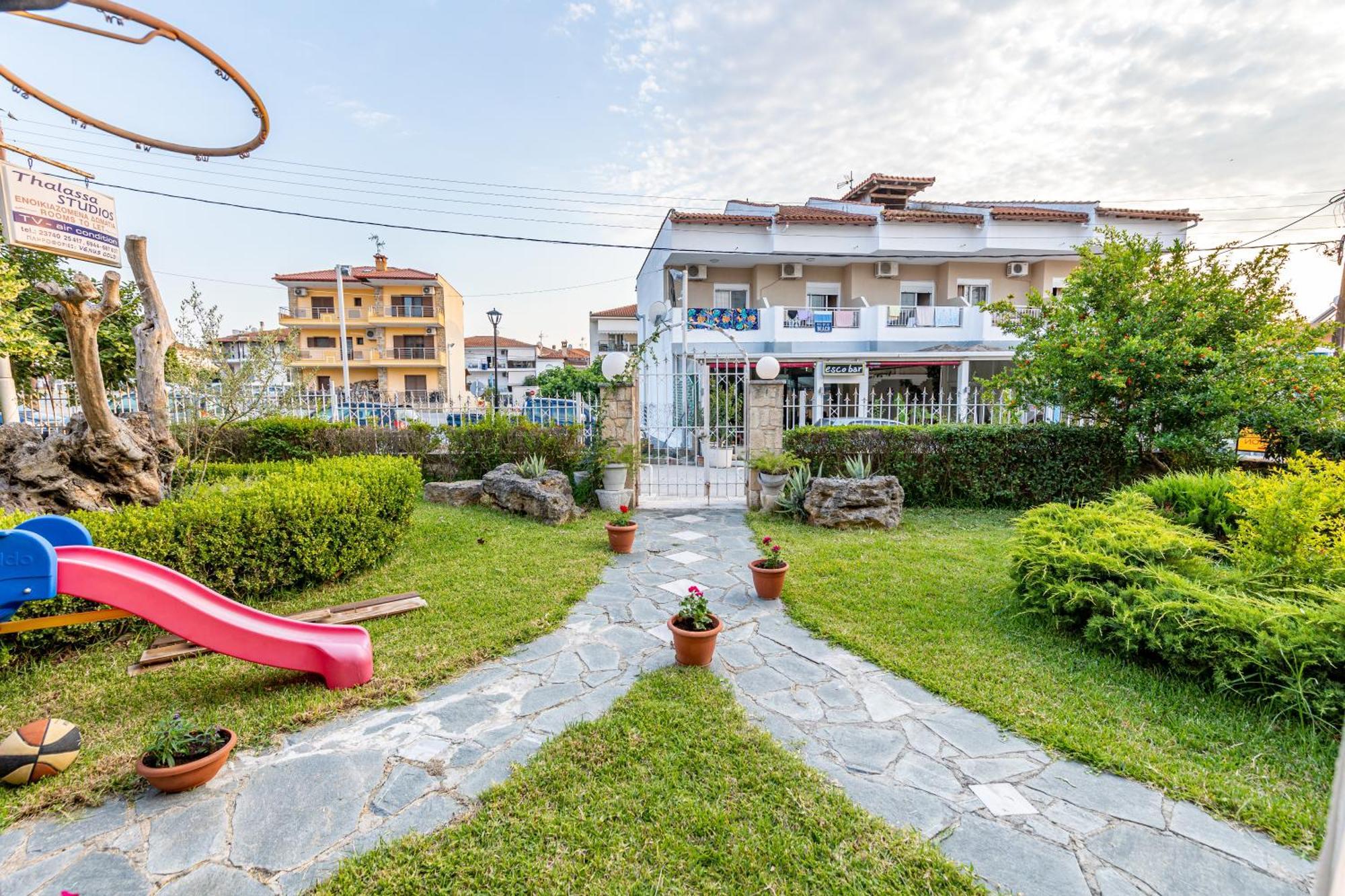 Thalassa Apartment *
